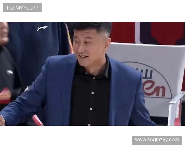 赛场冲突引热议迪亚洛左手推倒陈家政倒地久留伤退下场成焦点事件 赛场冲突引热议迪亚洛左手推倒陈家政倒地久留伤退下场成焦点事件